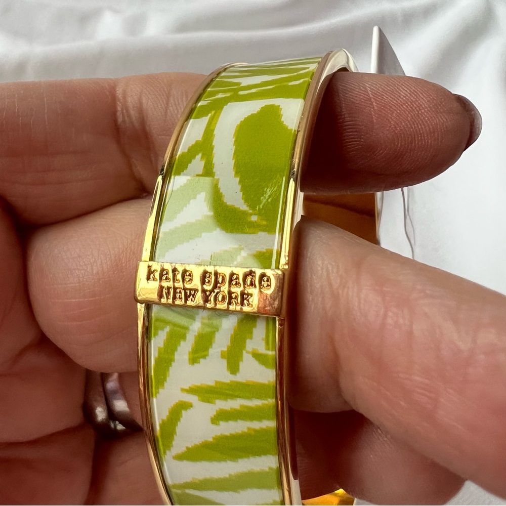 Kate Spade green & white gold-tone bangle bracelet BNWT - Picture 11 of 16